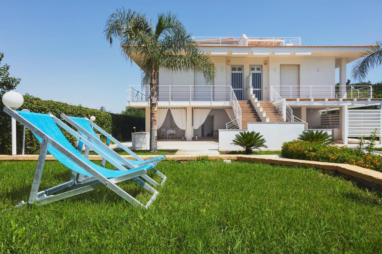 Villa Marina Few Mt From Sand Beach Поцало Екстериор снимка