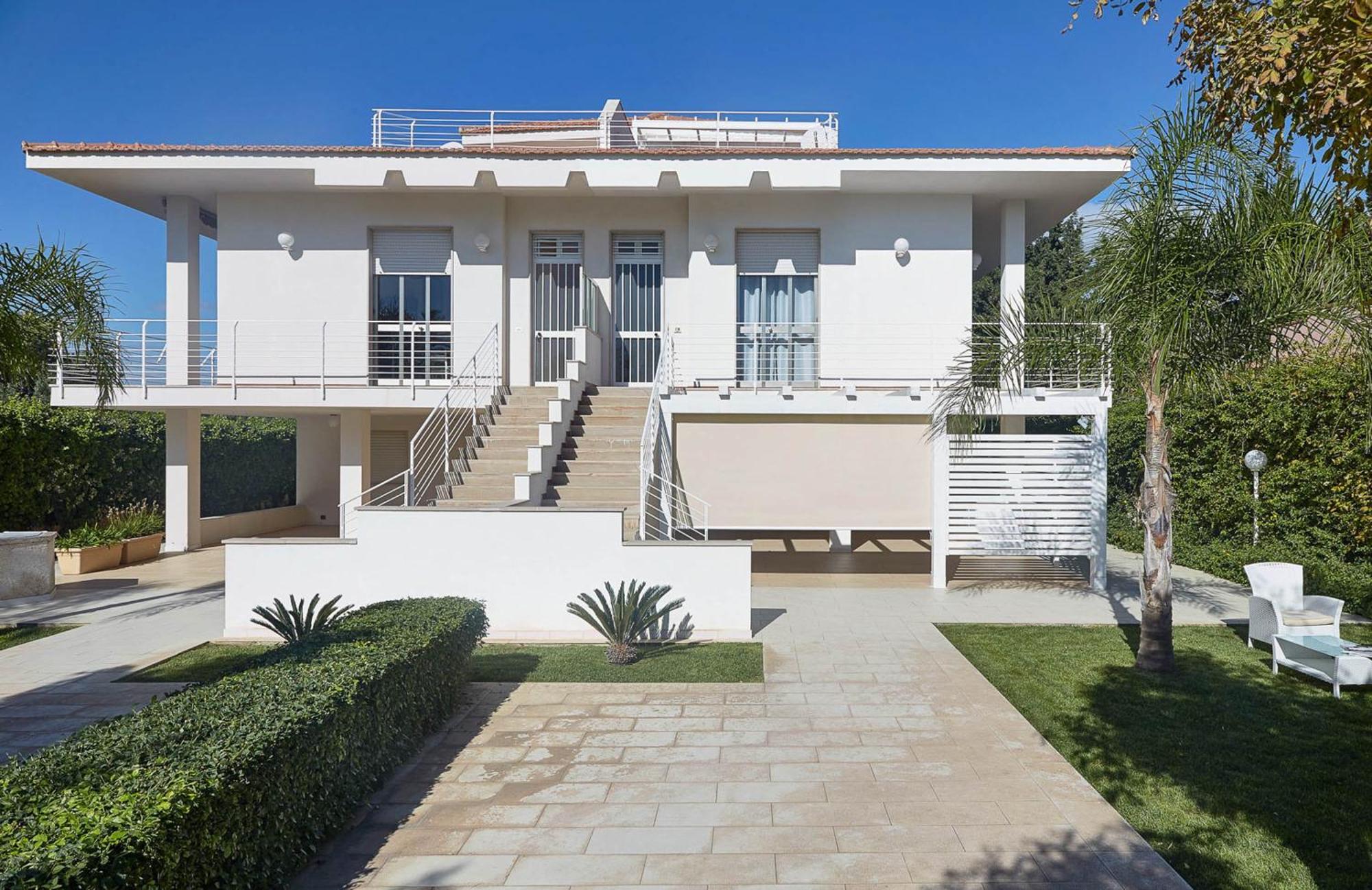 Villa Marina Few Mt From Sand Beach Поцало Екстериор снимка