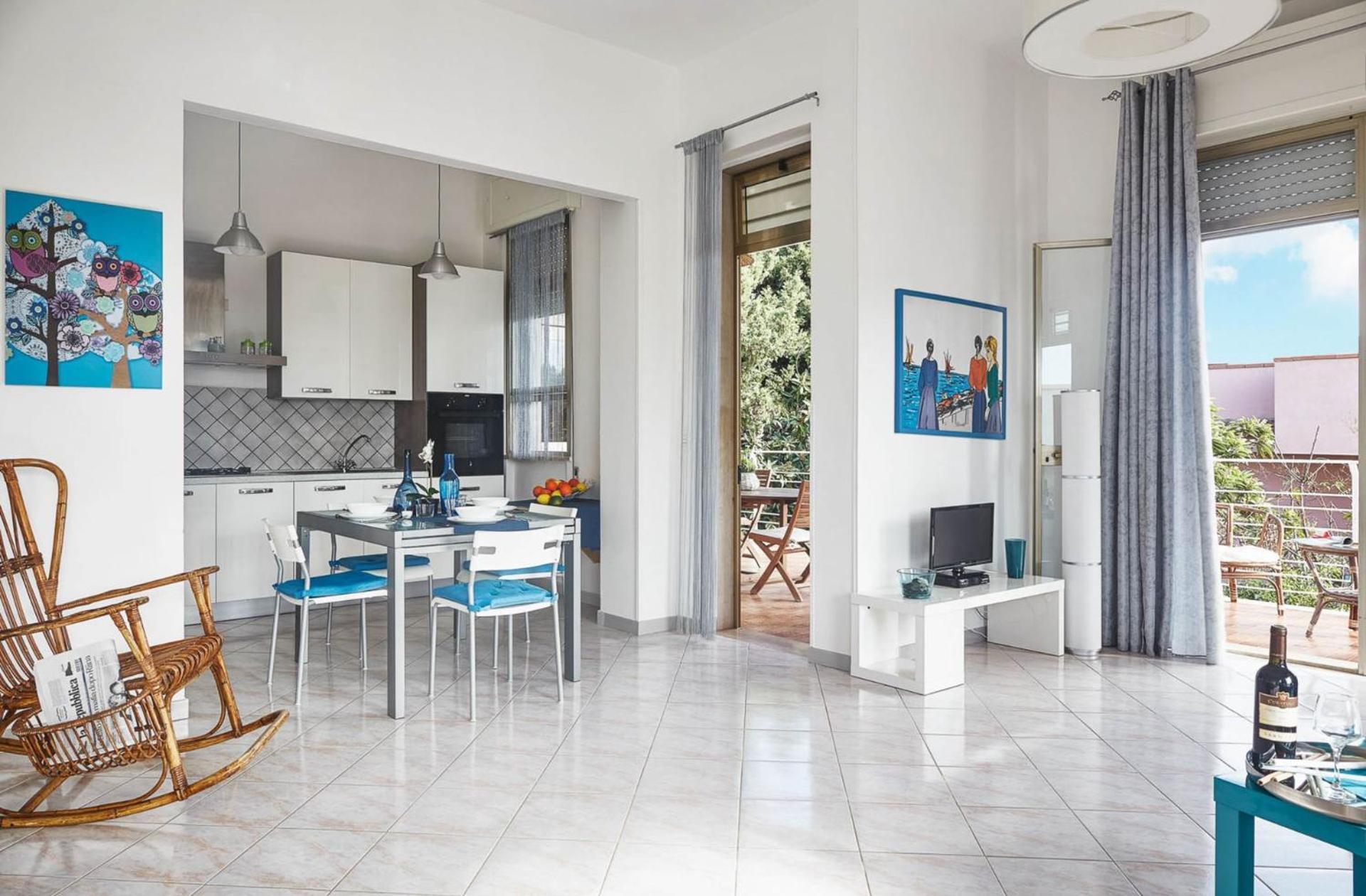 Villa Marina Few Mt From Sand Beach Поцало Екстериор снимка